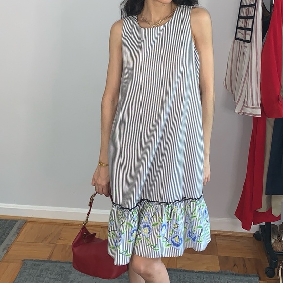 Emma & Michelle Striped Dress with Tie back and floral detailing (M) - Picture 5 of 6